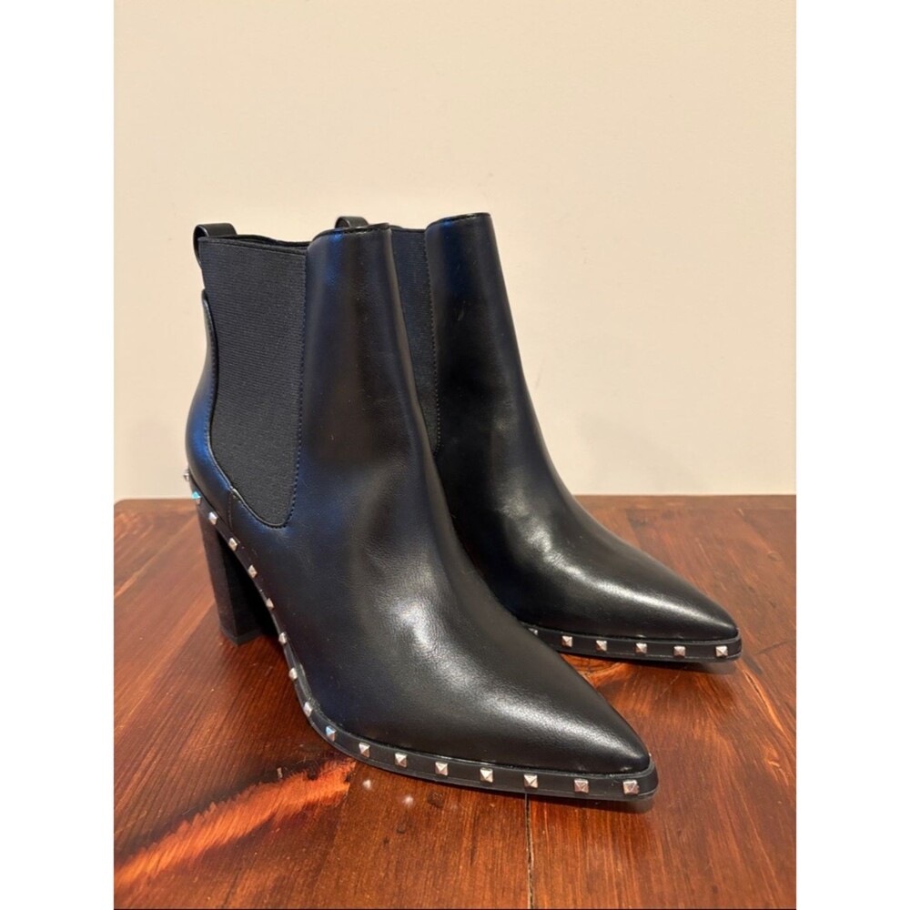 Charles by Charles David Dodger Booties Size 8.5 M